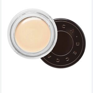 BECCA ULTIMATE COVERAGE CONCEALING CRÈME BRÛLÉE